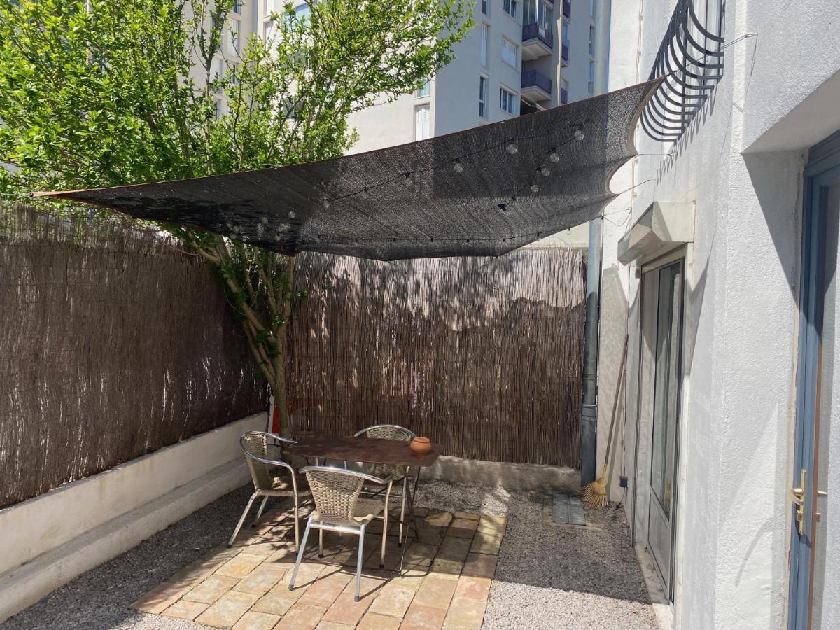 Grand Studio De 38M2 Et Cour Independante De 25M2 Dont Wifi Et Netflix Apartment Montpellier Exterior photo